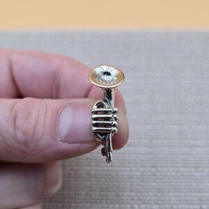 Sterling Silver Musical Instrument Pin Brooch A5526